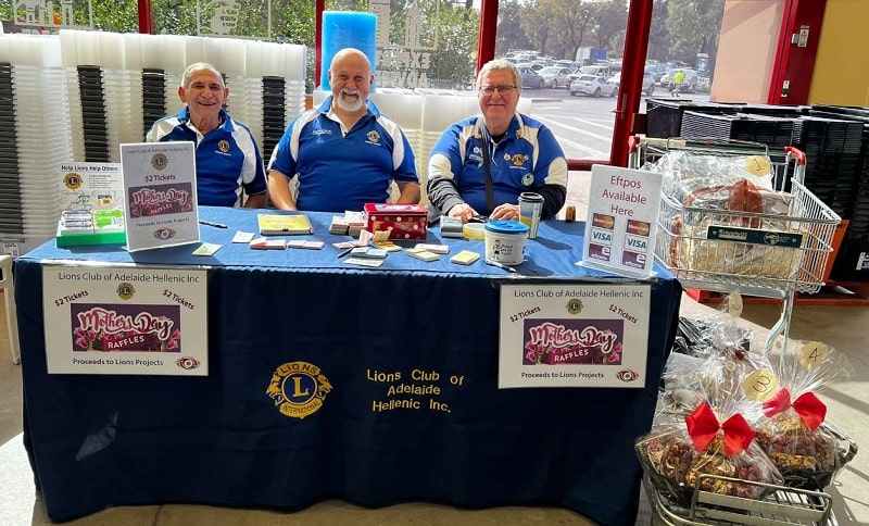 Lions selling raffle tickets at Bunnings
